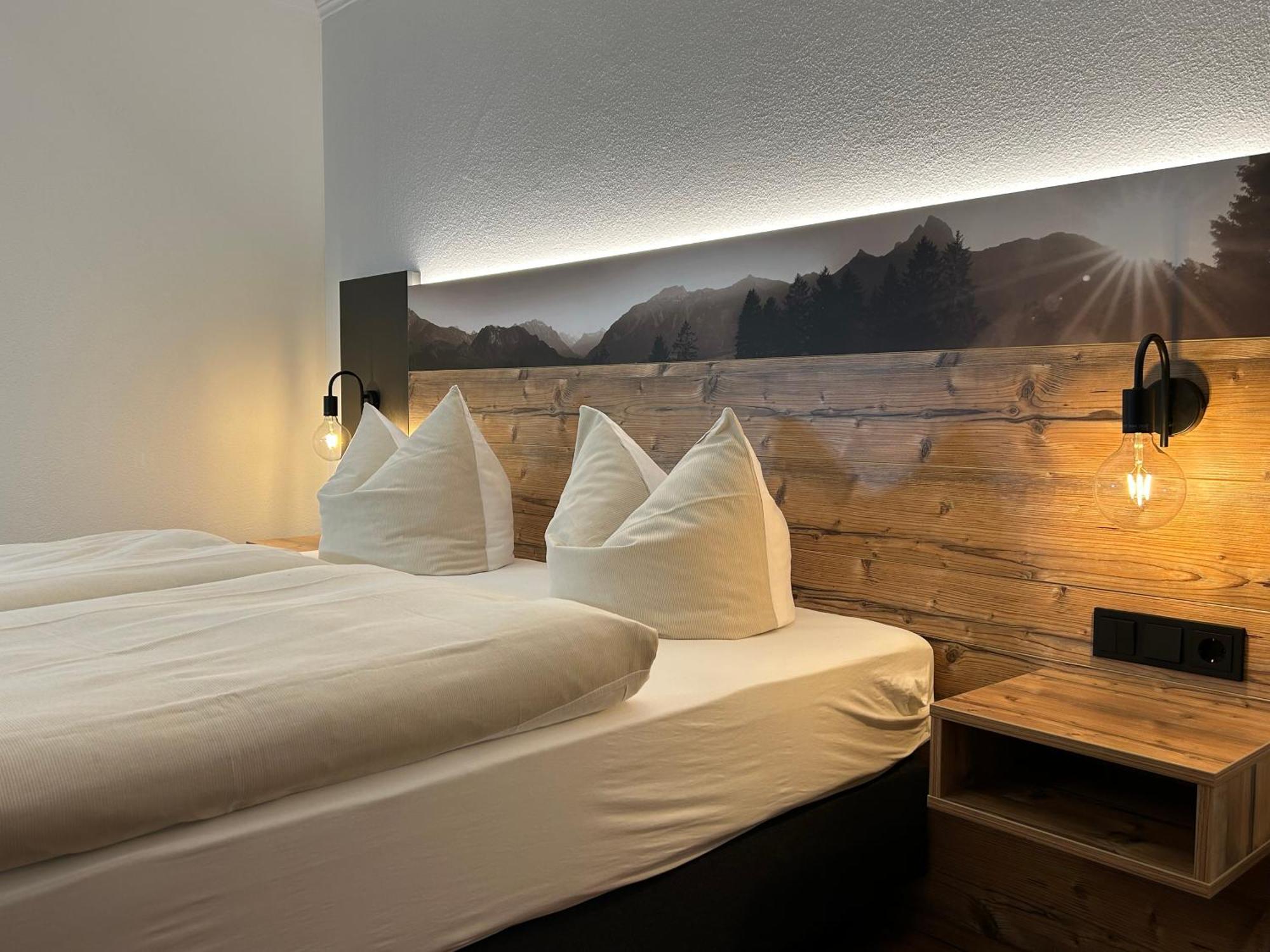 ホテル Alpenhof バイリッシュツェル エクステリア 写真
